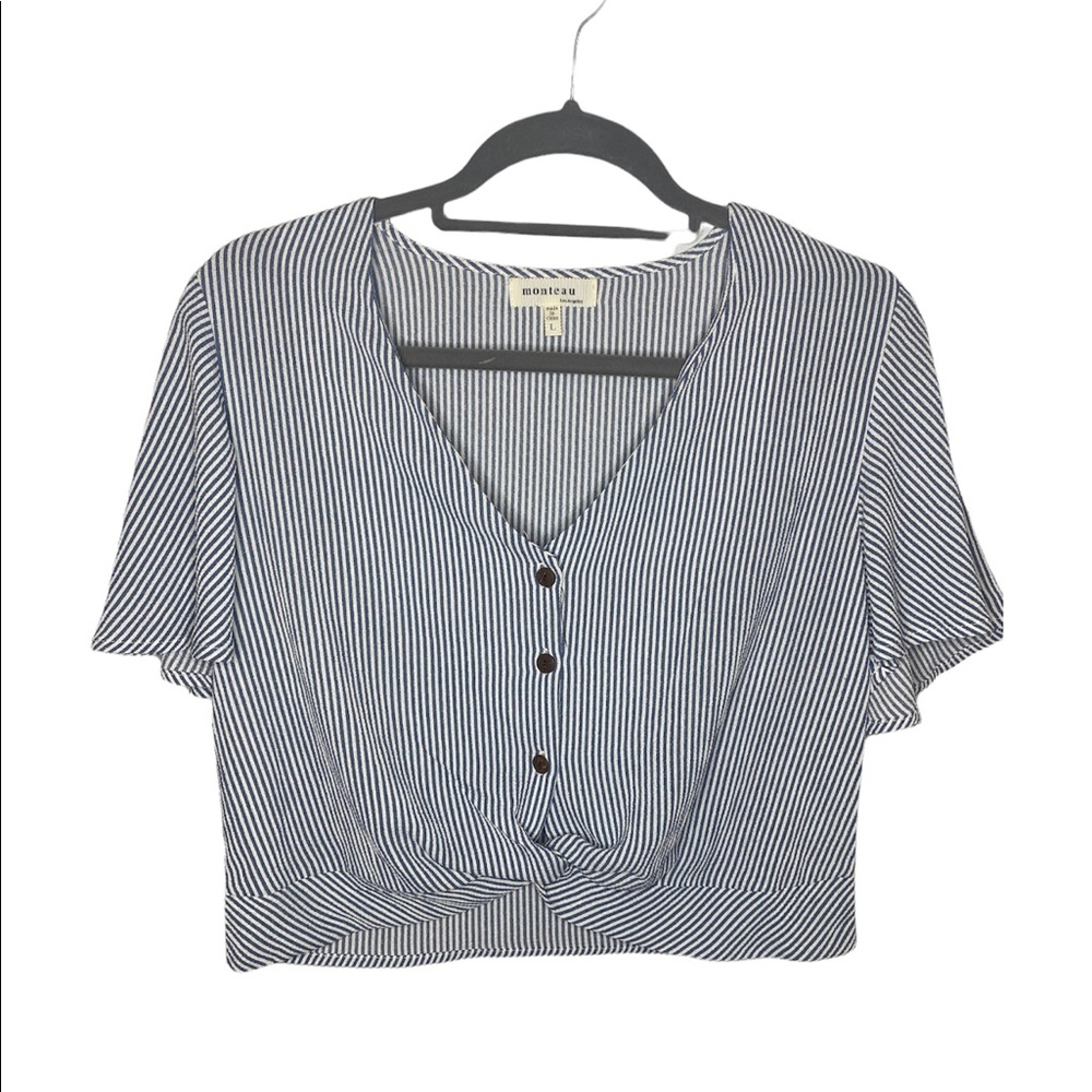 Boutique Navy Blue and White Cropped Button Up Top